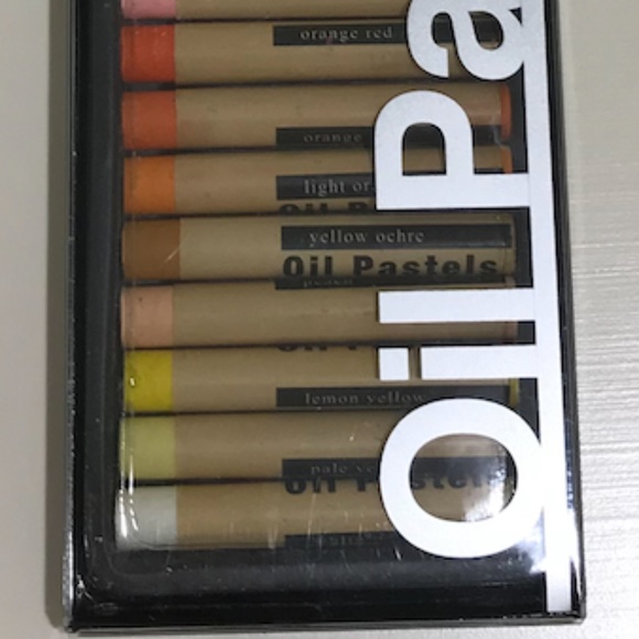 Barnes & Noble Oil Pastel Kit Set of 24 - NEW! - Picture 4 of 6